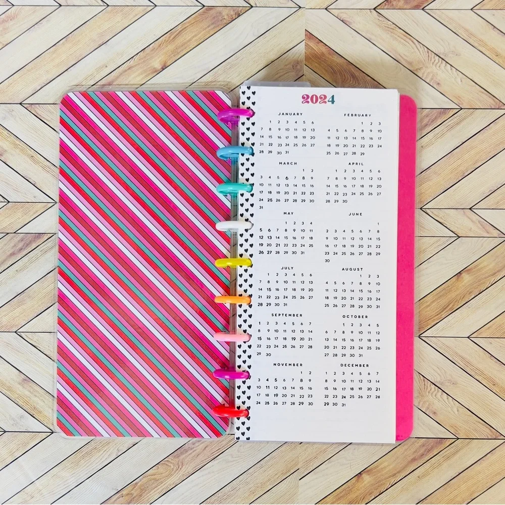 Skinny classic size planner Happy Valentine’s letters gnomes weekly layout